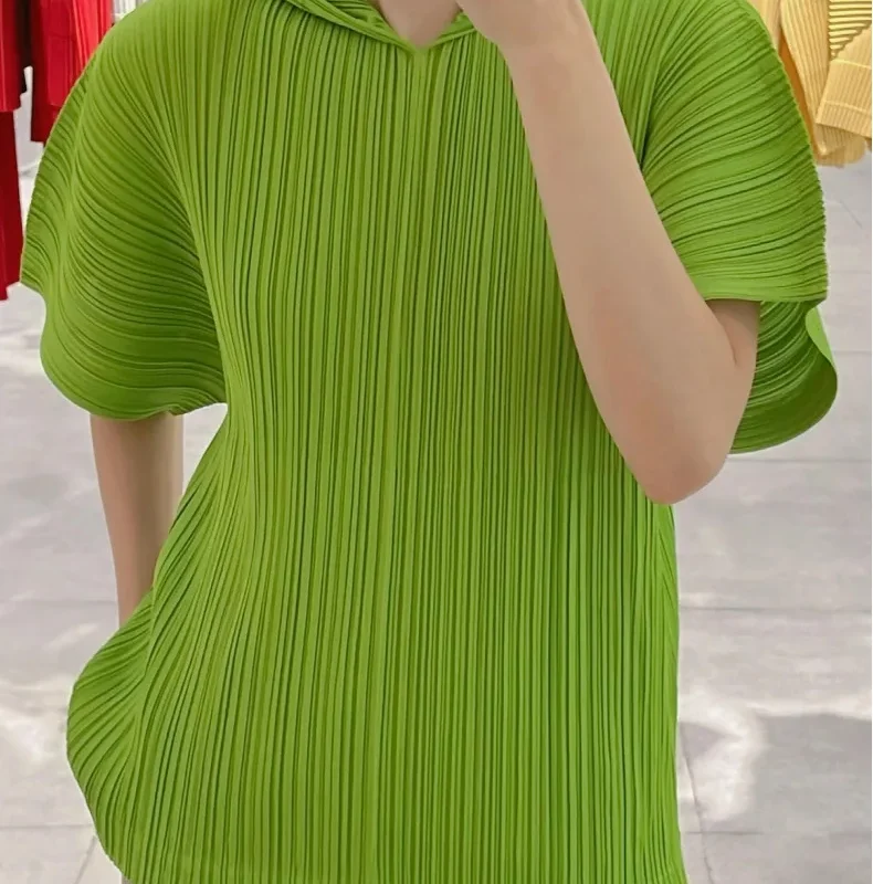 Women Hooded T-Shirt 2026 Summer New Arrival Solid Colour Classic Short-Sleeved Pleated Loose Fit Plus Size Female T-Shirt
